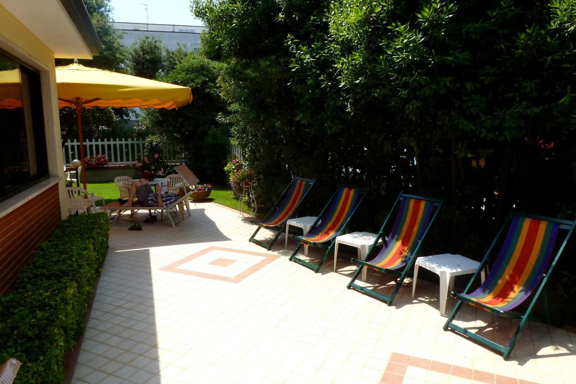 ليدو دي كامايوري Hotel Versilia المظهر الخارجي الصورة