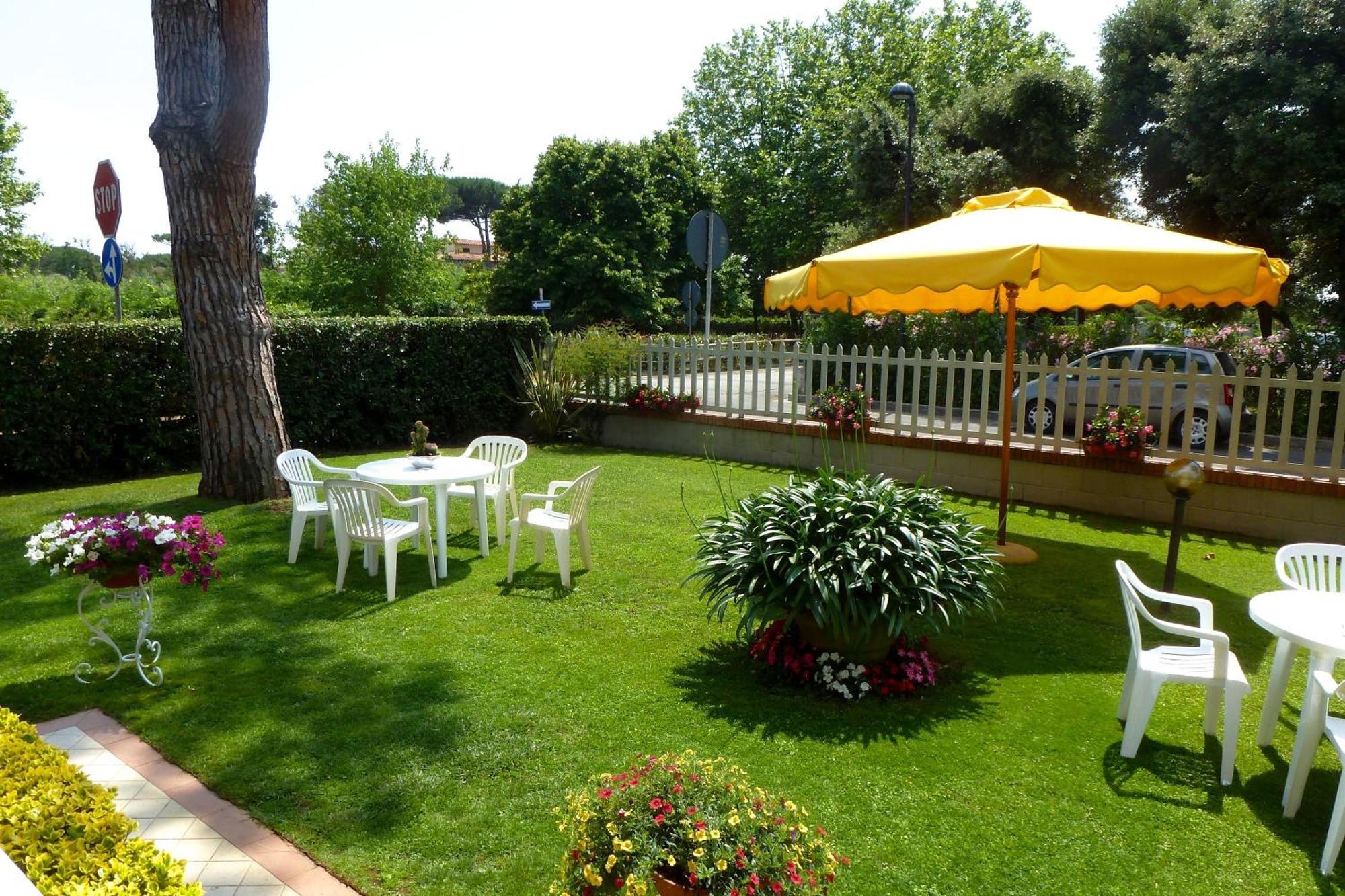ليدو دي كامايوري Hotel Versilia المظهر الخارجي الصورة