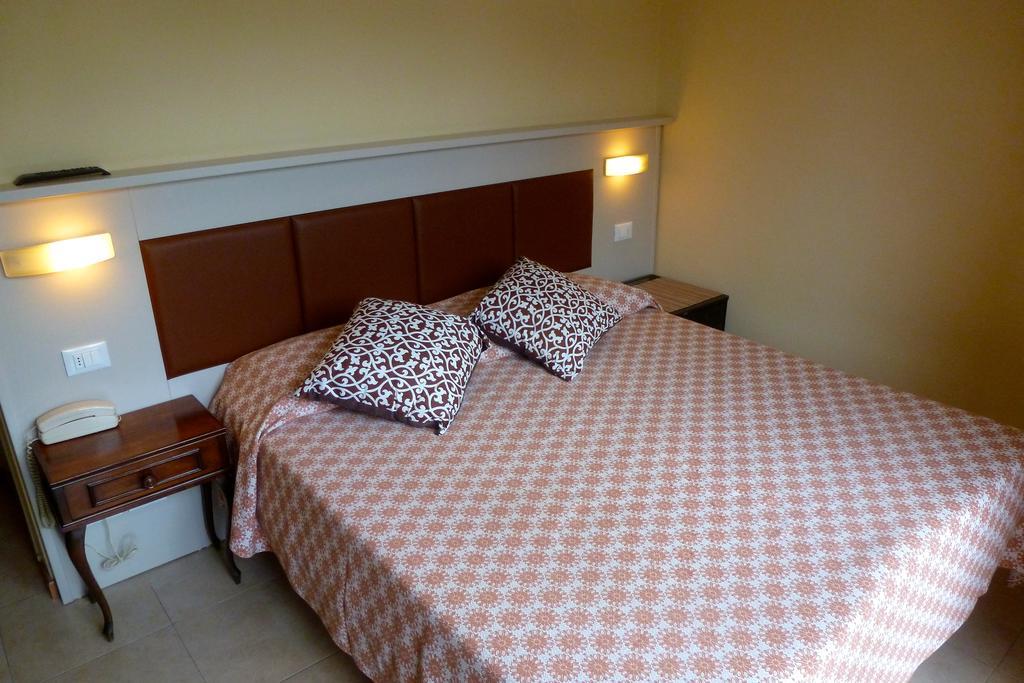 ليدو دي كامايوري Hotel Versilia المظهر الخارجي الصورة