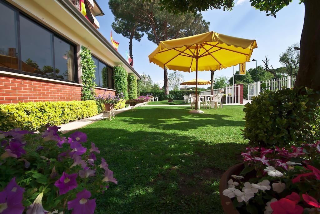 ليدو دي كامايوري Hotel Versilia المظهر الخارجي الصورة